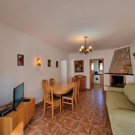 Encantadora Casa Cerca De La Playa En L'escala - Hisp-236-216 *