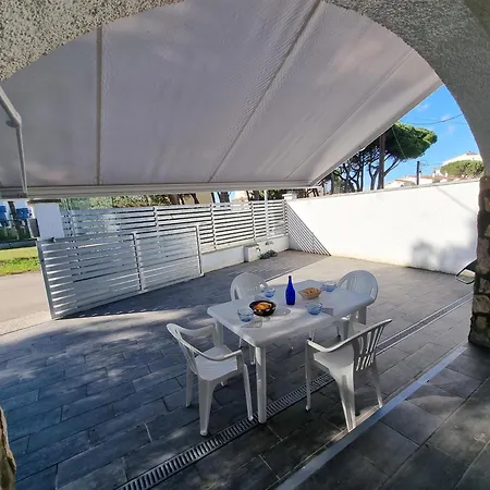 Encantadora Casa Cerca De La Playa En L'escala - Hisp-236-216 *